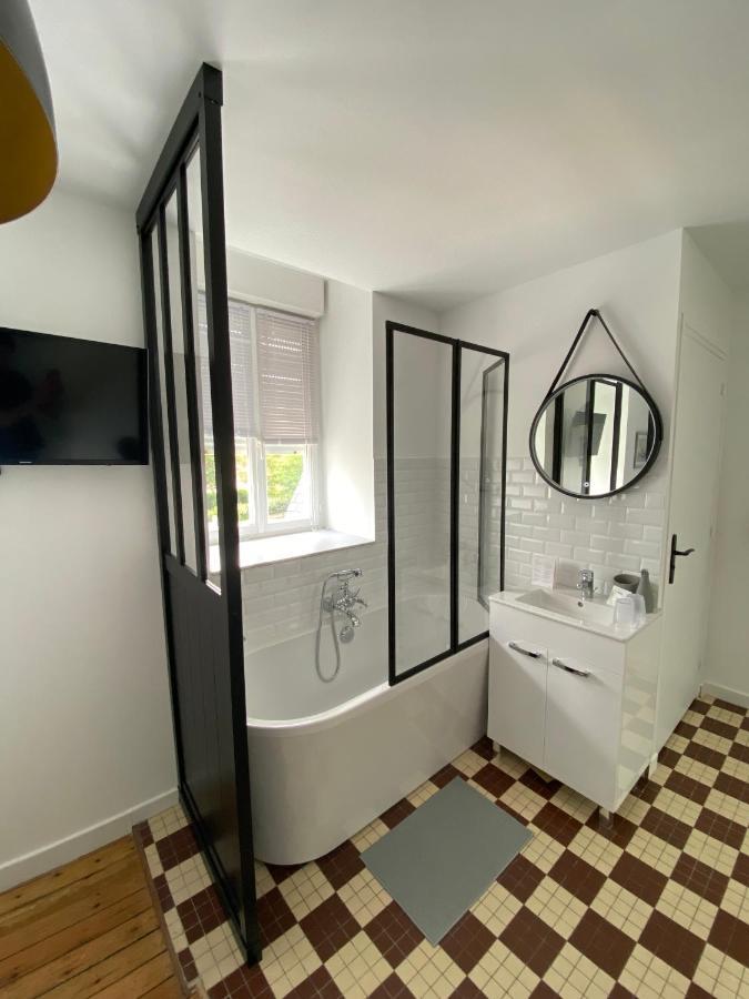 Bed and Breakfast Md Gallery Арроманш-ле-Бен Экстерьер фото