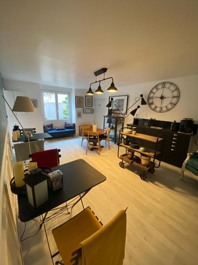 Bed and Breakfast Md Gallery Арроманш-ле-Бен Экстерьер фото