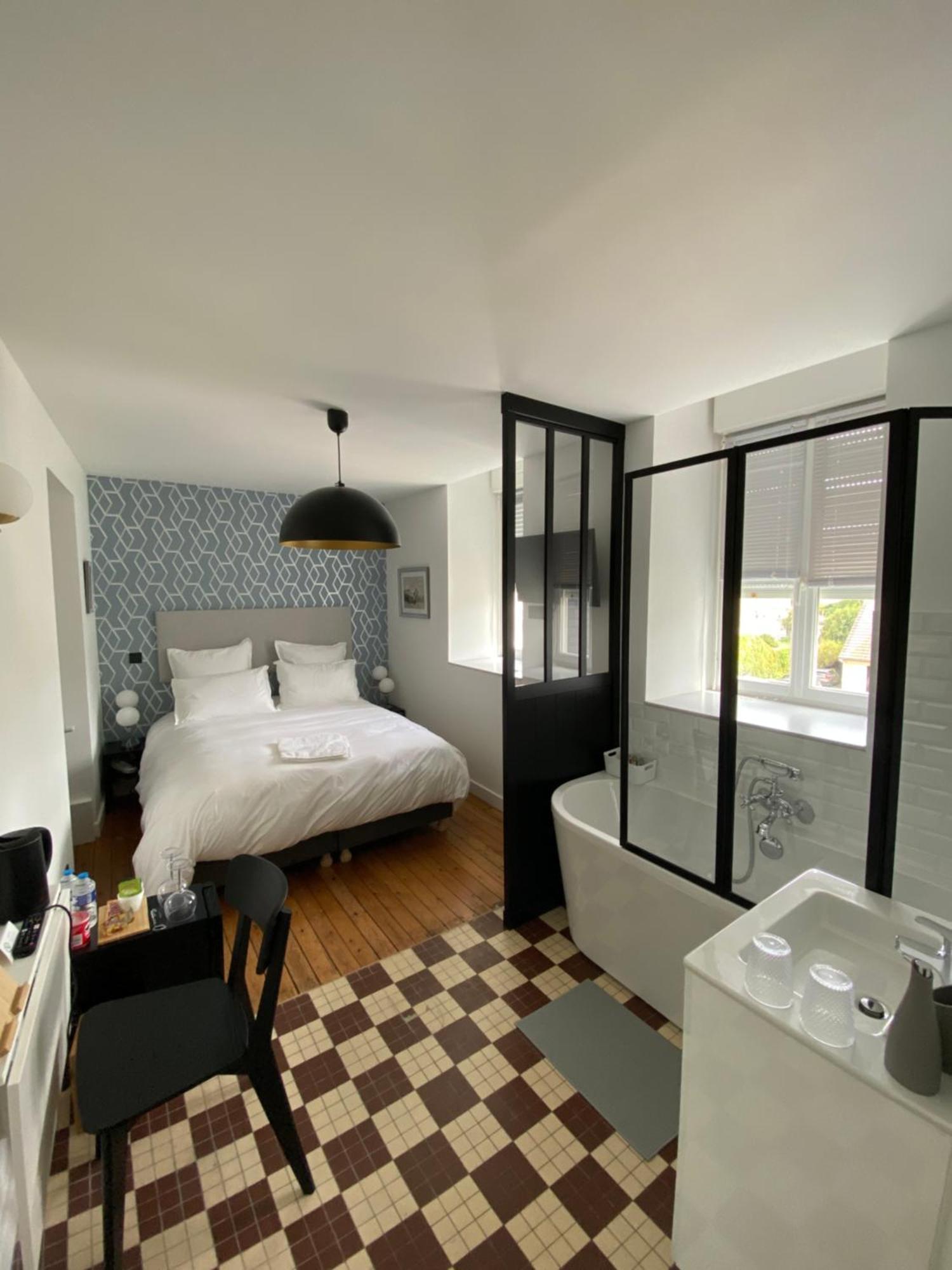 Bed and Breakfast Md Gallery Арроманш-ле-Бен Экстерьер фото